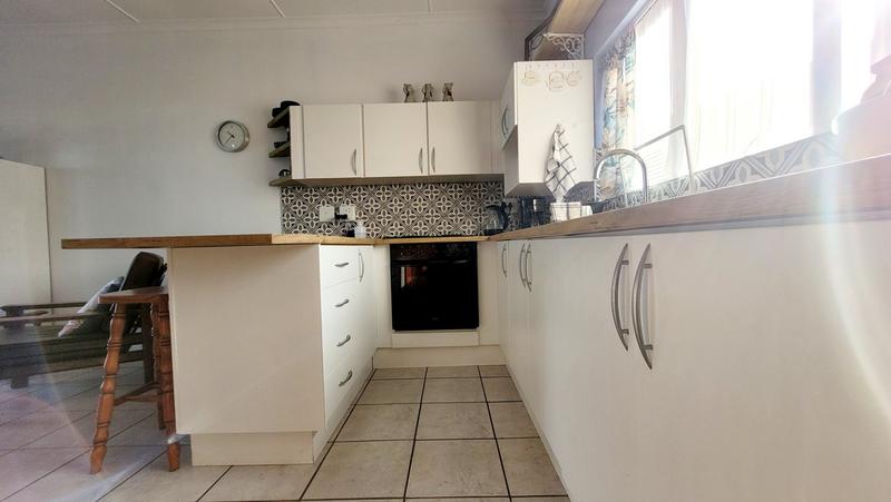 3 Bedroom Property for Sale in Dana Bay Western Cape